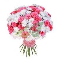 Букет из розовых роз и кустовых хризантем Изящный
